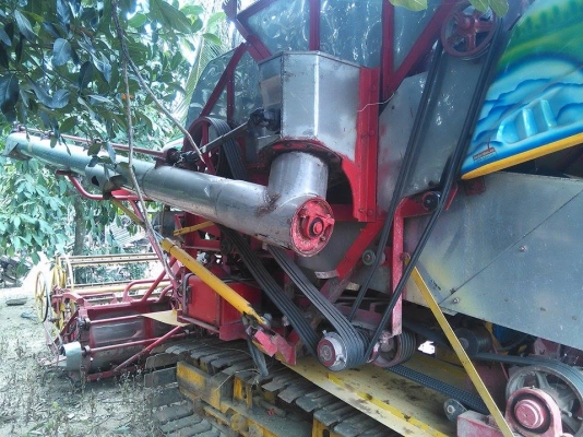 ขายรถเกี่ยวข้าว เจ้าช้างไวไฟ ขายรถเกี่ยวข้าว เจ้าช้างไวไฟ