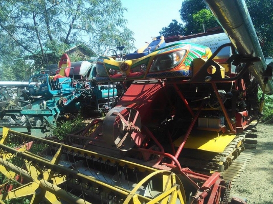 ขายรถเกี่ยวข้าว เจ้าช้างไวไฟ ขายรถเกี่ยวข้าว เจ้าช้างไวไฟ