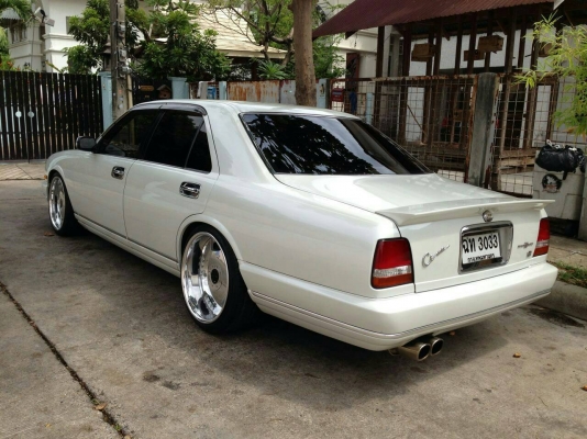 รถหรู นั่งสบาย สภาพสวยมาก รถหรู นั่งสบาย สภาพสวยมาก