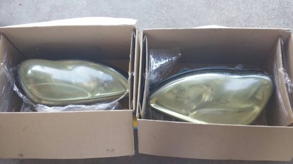 ไฟหน้า Benz S280 W220 ซีน่อน หน้าลาย ปี 2002 แท้ติดรถ