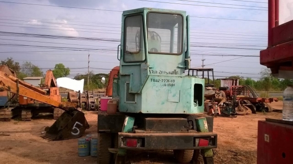 ขายรถแบคโฮเอนกประสงค์ ติดตั้งบน 6 ล้อหัวยาว ไม่ต้องใช้เทนเลอร์ลาก รถใช้งานได้ปกติครับ เอกสารสัญญาซื้อขาย