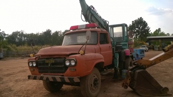 ขายรถแบคโฮเอนกประสงค์ ติดตั้งบน 6 ล้อหัวยาว ไม่ต้องใช้เทนเลอร์ลาก รถใช้งานได้ปกติครับ เอกสารสัญญาซื้อขาย