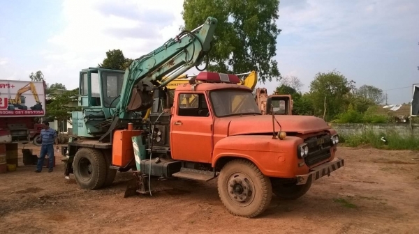 ขายรถแบคโฮเอนกประสงค์ ติดตั้งบน 6 ล้อหัวยาว ไม่ต้องใช้เทนเลอร์ลาก รถใช้งานได้ปกติครับ เอกสารสัญญาซื้อขาย
