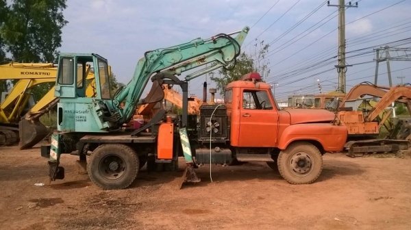 ขายรถแบคโฮเอนกประสงค์ ติดตั้งบน 6 ล้อหัวยาว ไม่ต้องใช้เทนเลอร์ลาก รถใช้งานได้ปกติครับ เอกสารสัญญาซื้อขาย