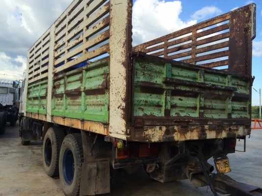 ขายด่วนกะบะไม่ดั้มใส่ฮีโน่ ยาว6.20เมตร สูง2.20เมตร อู่ปาโก้