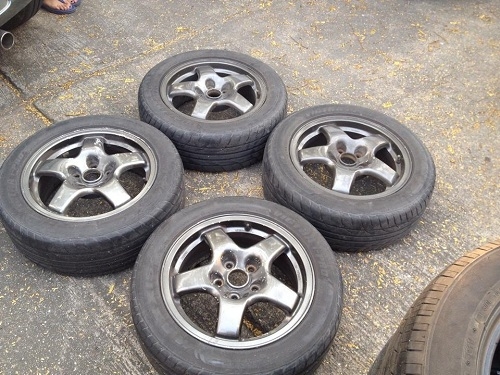 ขายล้อ skyline GTS ขอบ 16