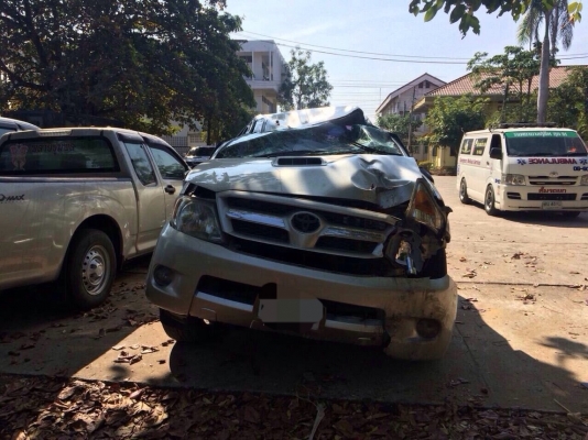 วีโก้เเคป ตัวE เครื่อง2500อินเตอร์เเยกขายเป็นอะไหลเครื่องเกียร    ช่วงล่าง อะไหลหัวเก๋ง กระบะทุกอย่าง