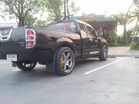 ขายแม็กขอบ 22 พร้อมยางตรงรุ่นนาวาร่า ขายตามสภาพใช้งานได้ปกติ