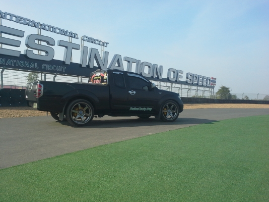 ขายแม็กขอบ 22 พร้อมยางตรงรุ่นนาวาร่า ขายตามสภาพใช้งานได้ปกติ ขายแม็กขอบ 22 พร้อมยางตรงรุ่นนาวาร่า ขายตามสภาพใช้งานได้ปกติ