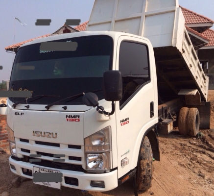 ISUZU NMR 130 HP 4HG1 EURO3 ปี 56 หกล้อดั๊มพ์ รถสวยจัดพร้อมใช้งานได้เลย กระบะดั๊มพ์เหล็ก 4 ตันความยาว 3.50 เมตร เครื่องแน่นแรงดีเดิมๆ ภายในเก๋งคอนโซลสวยครบ พวงมาลัยเพาเวอร์ ช่วงล่างแน่น ยางสภาพดี 6 เส้นประมาณ 70\% พร้อมใช้งาน ราคาต่อรองเงินดาวน์ได้ครับ