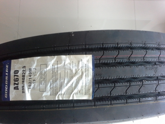 ขายยางใหม่ 10.00R20,  11R22.5,  295 80 มีประกัน