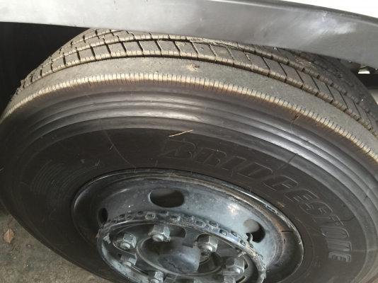 (ยังไม่ขายที)ขายดาวน์...251 แรงดั้ม HINO FM8JNLD รถ ธ.ค.2555 ใช้งานแค่ 13200 กม.รถไม่เคยบรรทุกดิน บรรทุกถังน้ำยางสด..วิ่งใกล้วันละหน