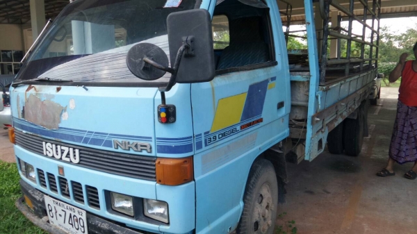 6ล้อกระบะ110แรง NKR58LK-7101565 เกียร์ยาว ยกหัวได้ ปี 2533 รถสภาพดี พร้อมใช้...