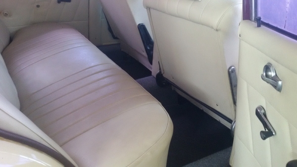 ขาย benz 220 D Classic ขาย benz 220 D Classic