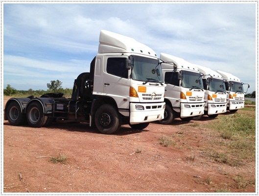 ขายหัวลาก HINO MEGA เครื่อง P11C 320 แรงม้าระบบน้ำมันรถห้างปี 47 สภาพเดิมๆเกียร์ ฟูลเลอร์ สวยพร้อมใช้พร้อมเล่ม สนใจรีบเลยค่ะ