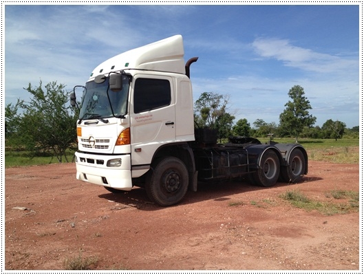 ขายหัวลาก HINO MEGA เครื่อง P11C 320 แรงม้าระบบน้ำมันรถห้างปี 47 สภาพเดิมๆเกียร์ ฟูลเลอร์ สวยพร้อมใช้พร้อมเล่ม สนใจรีบเลยค่ะ