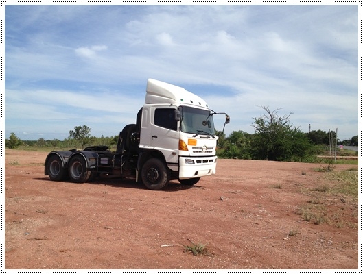 ขายหัวลาก HINO MEGA เครื่อง P11C 320 แรงม้าระบบน้ำมันรถห้างปี 47 สภาพเดิมๆเกียร์ ฟูลเลอร์ สวยพร้อมใช้พร้อมเล่ม สนใจรีบเลยค่ะ