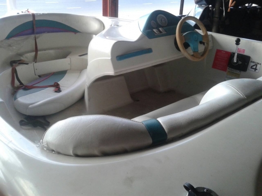 เรือ Rush XP JET Boat เครื่องMercruiser Sport Jet Oil Injection 120 แรงม้า 2 จังหวะ ขนาด 14 ฟุต นำเข้าจากประเทศญี่ปุ่น เรือ Rush XP JET Boat เครื่องMercruiser Sport Jet Oil Injection 120 แรงม้า 2 จังหวะ ขนาด 14 ฟุต นำเข้าจากประเทศญี่ปุ่น