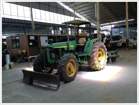 ขายรถไถ จอร์นเดียร์ 5610 สภาพตามรูปนี้เลย ราคาไม่แพง รถเหมือนใหม่ รีบเลยค่ะ ช่วงนี้ลดราคา ขายรถไถ จอร์นเดียร์ 5610 สภาพตามรูปนี้เลย ราคาไม่แพง รถเหมือนใหม่ รีบเลยค่ะ ช่วงนี้ลดราคา