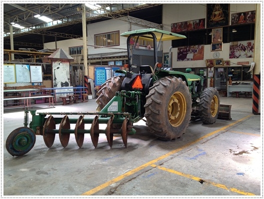 ขายรถไถ จอร์นเดียร์ 5610 สภาพตามรูปนี้เลย ราคาไม่แพง รถเหมือนใหม่ รีบเลยค่ะ ช่วงนี้ลดราคา ขายรถไถ จอร์นเดียร์ 5610 สภาพตามรูปนี้เลย ราคาไม่แพง รถเหมือนใหม่ รีบเลยค่ะ ช่วงนี้ลดราคา