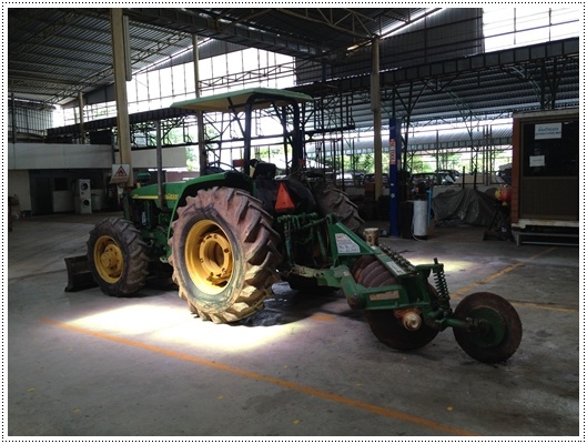 ขายรถไถ จอร์นเดียร์ 5610 สภาพตามรูปนี้เลย ราคาไม่แพง รถเหมือนใหม่ รีบเลยค่ะ ช่วงนี้ลดราคา ขายรถไถ จอร์นเดียร์ 5610 สภาพตามรูปนี้เลย ราคาไม่แพง รถเหมือนใหม่ รีบเลยค่ะ ช่วงนี้ลดราคา