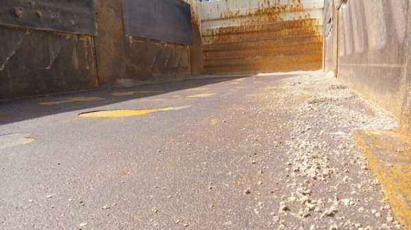 รถอีซูซุ  10  ล้อดั้ม  360  แรงม้า.  ปี 56    สนใจติดต่อ  081 - 6079515