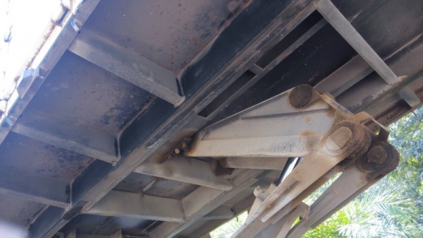 รถอีซูซุ  10  ล้อดั้ม  360  แรงม้า.  ปี 56    สนใจติดต่อ  081 - 6079515