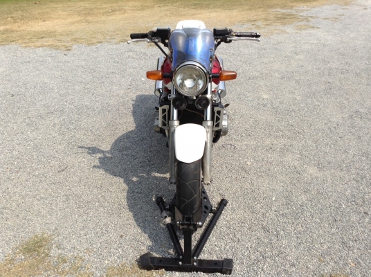 ธารนนทบุรี/// honda cb1300 ปี99-00 สภาพสวยๆ ระบบไฟสมบูรณ์ทุกจุด เครื่องสมบูรณ์เดินเบานิ่งๆครับ เอกสารอินวอยท์+สรรพสารมิตร ราคา 115,000 บาท