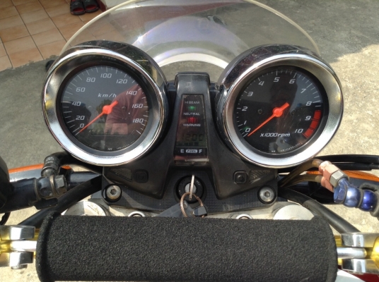 ธารนนทบุรี/// honda cb1300 ปี99-00 สภาพสวยๆ ระบบไฟสมบูรณ์ทุกจุด เครื่องสมบูรณ์เดินเบานิ่งๆครับ เอกสารอินวอยท์+สรรพสารมิตร ราคา 115,000 บาท