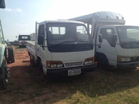 ขาย 4 ล้อเล็ก ราคาถูก ISUZU NKR 88 แรงม้าระบบน้ำมัน รถมีทะเบียน สนใจโทรเลยค่ะ ขาย 4 ล้อเล็ก ราคาถูก ISUZU NKR 88 แรงม้าระบบน้ำมัน รถมีทะเบียน สนใจโทรเลยค่ะ