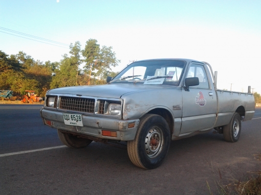 ISUZU KB2200 รถหาเงินครับ เครื่องดี ภายในสวย ภาษี ธันวาคม58