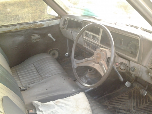 ISUZU KB2200 รถหาเงินครับ เครื่องดี ภายในสวย ภาษี ธันวาคม58 ISUZU KB2200 รถหาเงินครับ เครื่องดี ภายในสวย ภาษี ธันวาคม58