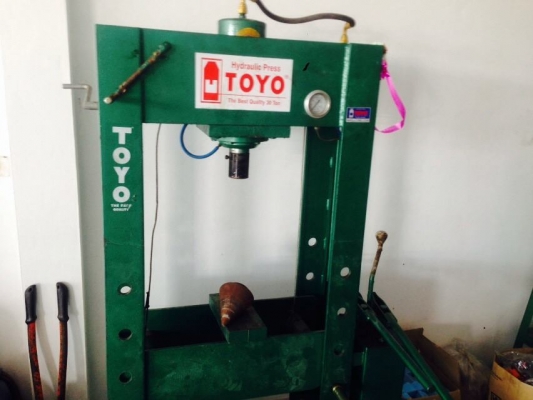 เลิกกิจการ ร้านท่อไอเสียขายยกทั้งหมด เครื่องมือทั้งหมดปลายท่อ ซื้อไปเปิดร้านท่อได้เลยครับ เลิกกิจการ ร้านท่อไอเสียขายยกทั้งหมด เครื่องมือทั้งหมดปลายท่อ ซื้อไปเปิดร้านท่อได้เลยครับ