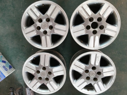 ล้อแม็คเดิมวีโก้ ตัวต่ำ ขอบ 15