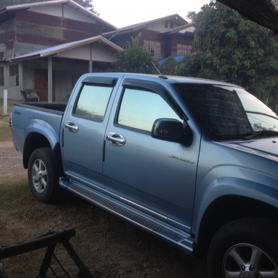 ขาย  ISUZU DMAX  2500  cc.  4  ประตู  รถบ้านฝากขาย