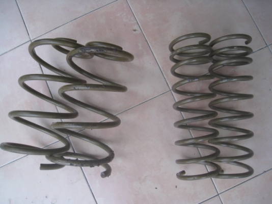 ขายสปริง TEIN  ถอดออกจากรถ Mazda3 ปี2012 สนใจติดต่อเล็กคลองสามครับ 081-3747940