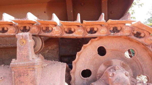 ขายรถแทรคเตอร์ KOMATSU D50A สภาพเดิมๆ ตามรุ่น พร้อมใช้งาน ขายรถแทรคเตอร์ KOMATSU D50A สภาพเดิมๆ ตามรุ่น พร้อมใช้งาน