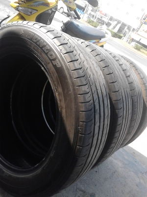 225/60R18  DUNLOP SP SPORT MAZZ 050 ปีใหม่ๆ 2013  TEL.081-427-3941