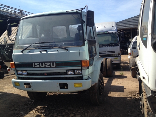 ขาย 6 ล้อ ISUZU ROCKY เครื่อง 6BG1  175 แรงม้าช่วงล่างใหญ่ ยาง 900 ขอบ 20 ขาย ตามสภาพหรือเก็บงานใหม่ รถมาแบบพร้อมทะเบียน สนใจรีบเลยค่ะ