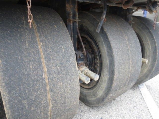 รอนำเข้า RT200W(CP201W) # 40607 ล้อยาง 7 ล้อ ขนาด 20 ตัน