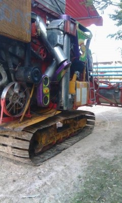 ขายรถเกี่่ยวข้าวเกษตรพัฒนา รุ่นจ้าวช้างไวไฟ เครื่องยนต์มิตซู 6D17 24 วาวล์ เทอร์โบ 240 แรง ปั๊มเบอร์ 23 ช่วงล่างโคมัสสุ 12 HT (ตัวเดินของนอกญี่ปุ่น) อุ้ม 2.5 ตัน สนใจโทร 090-8588220คุณนะ ID:narong498 หรือ www.truck.in.th/498 หรือfb:ณรงค์ ซื้อขายรถมือสอง(เ