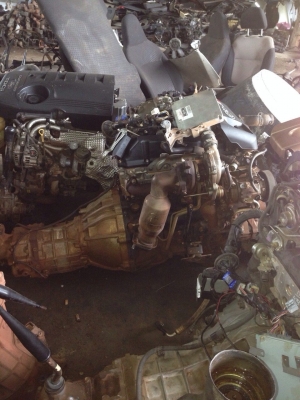 เครื่องเกียรวีโก้ 2KD 2500 ไม่อินเตอร์สภาพสมบูรณ์ พร้อมอุปกรณ์ครบ เครื่องเกียรวีโก้ 2KD 2500 ไม่อินเตอร์สภาพสมบูรณ์ พร้อมอุปกรณ์ครบ