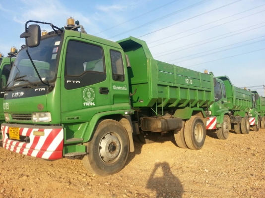ขายรถบรรทุก 6 ล้อดัมพ์ใหญ่ท้องเรือ ISUZU DECA FTR 220 แรงม้าปี 2550 มี 70 คัน ราคา 800000