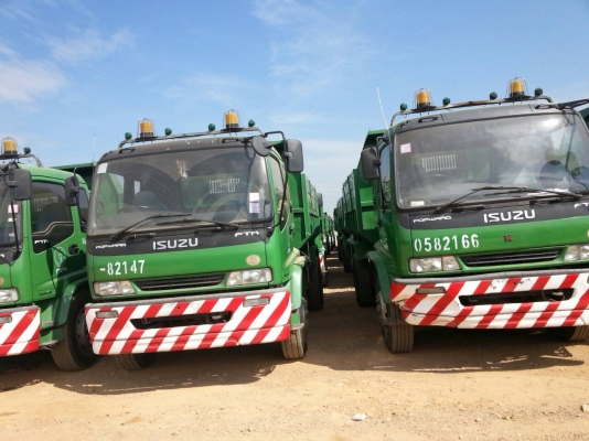 ขายรถบรรทุก 6 ล้อดัมพ์ใหญ่ท้องเรือ ISUZU DECA FTR 220 แรงม้าปี 2550 มี 70 คัน ราคา 800000