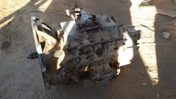 ขายเกียร์รถบรรทุก 10 ล้อ