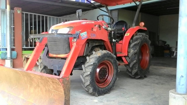 ขายรถไถ KUBOTA L3608 พร้อมดันหน้า 290,000