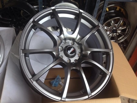 แม็กใหม่ advanti ขอบ17 4รู100, 4รู114  พร้อมยางใหม่