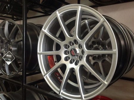 แม็กใหม่ RSขอบ17 5รู100,114 หน้า8 หลัง9 ออฟ35