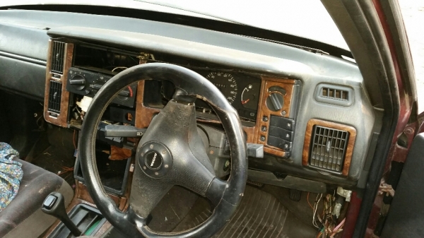 volvo 460GLE ปี 86 ไม่มีเครื่อง ไม่มีทะเบียน ขายเป็นอะไหล่ 10,000 บาท volvo 460GLE ปี 86 ไม่มีเครื่อง ไม่มีทะเบียน ขายเป็นอะไหล่ 10,000 บาท