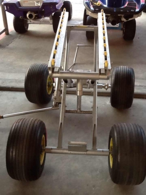 ขาย เทเลอร์ เรือ , เจ็ทสกี (ดอลลี่)